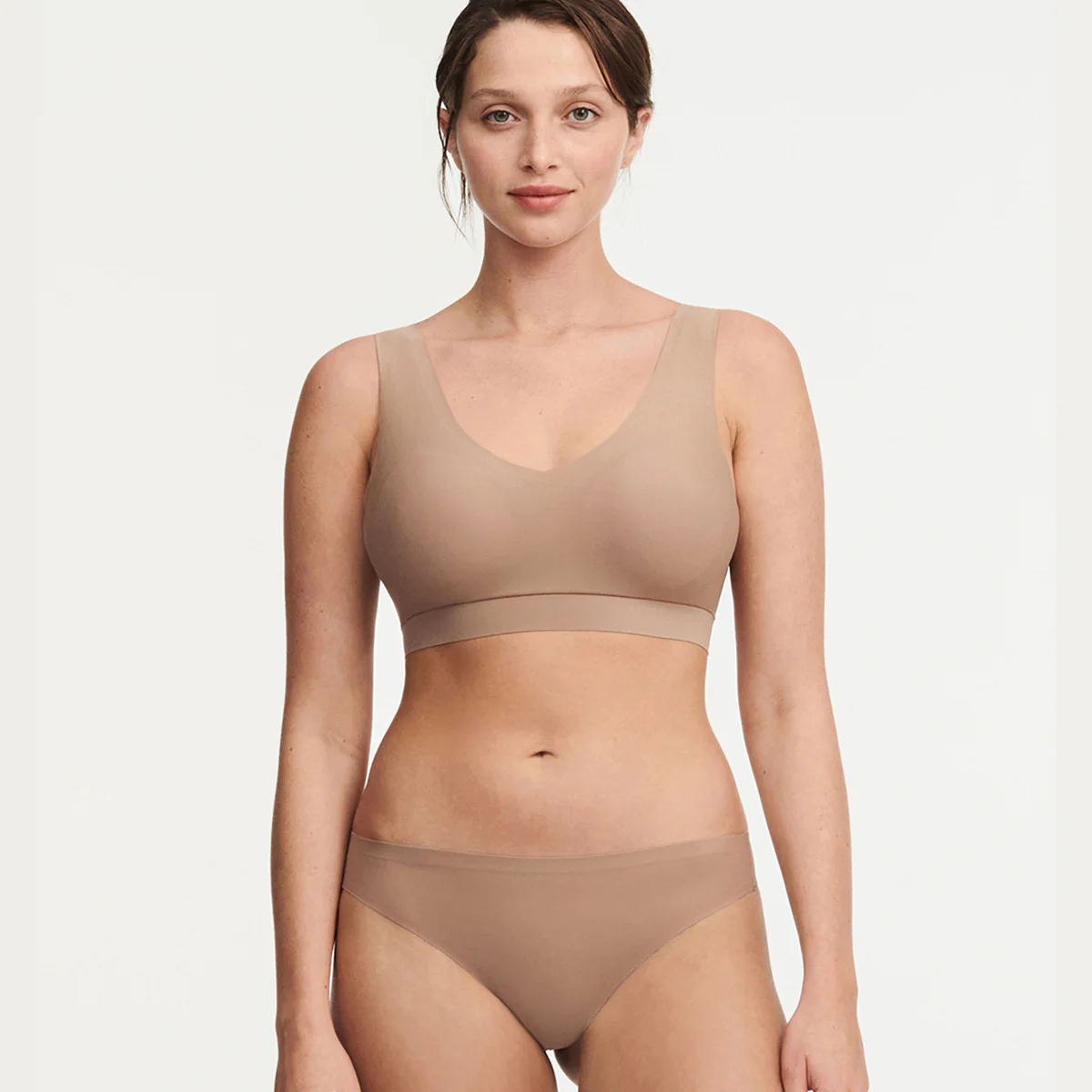 Chantelle SoftStretch string, beige – Image 5