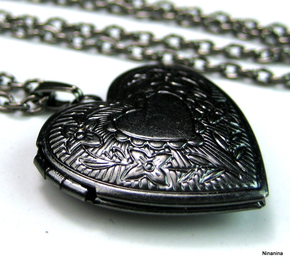 Collier Chaine coeur porte photo métal noir – Image 5