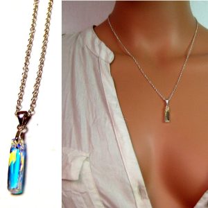 Collier avec pendentif Swarovski colonne cristal Argent
