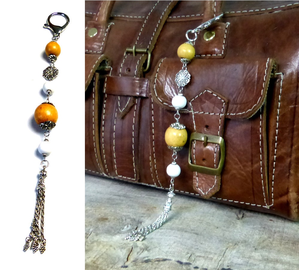 Bijou de sac – porte clé perles pompon métal argenté – Image 7