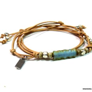 Bracelet Bohème Chic Multi Tour Cuir Naturel et Perle rectangle de Bohème Bleue