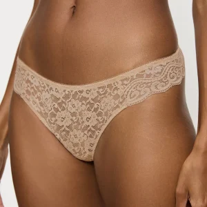 Triumph Amourette string, beige