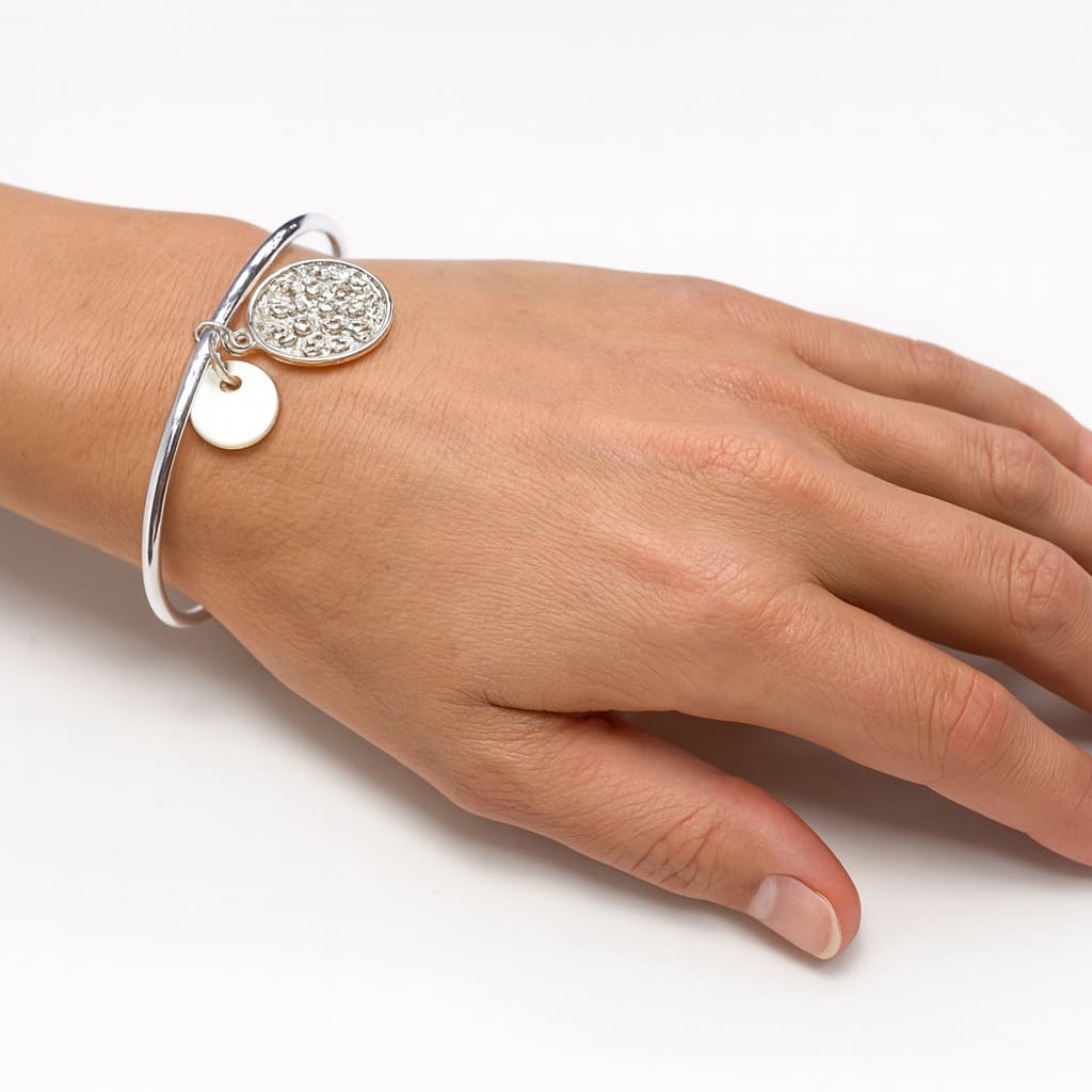 Bracelet Jonc Fermé Femme en Argent Plaqué avec Pendentif Rond et Nacre Blanche – Image 6