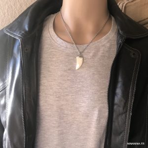 Collier Dent de Requin Nacre Et Acier Inoxydable