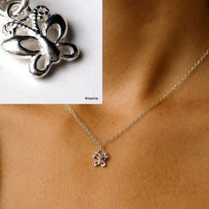 Collier papillon petit pendentif Argent 925 massif sur fine chaine