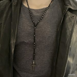 Chapelet hematite pour homme croix et perles noires fait main