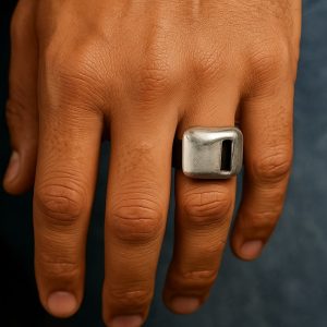 Bague cuir pour homme motif rectangle en plaqué argent faite main en france