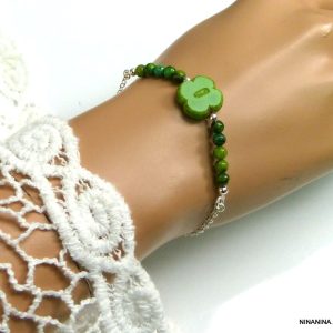 Bracelet trèfle a quatre feuilles vert perles de bohème Argent