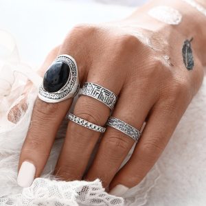 Lot de 4 bagues bohème en métal argenté noire