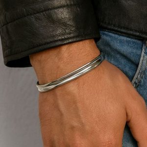 Bracelet rigide demi jonc en plaqué argent – Bijou ouvert élégant pour homme et femme