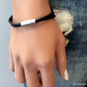 Bracelet 4 rangs cordon cuir noir fermoir Acier argent