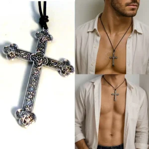Collier grosse croix argentée homme artisanal – cordon cuir noir réglable par noeud coulissant