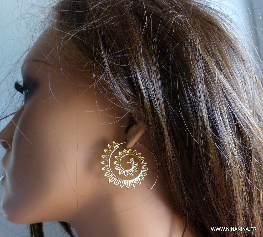 Boucles D’oreilles ethniques et bohème chic dorées