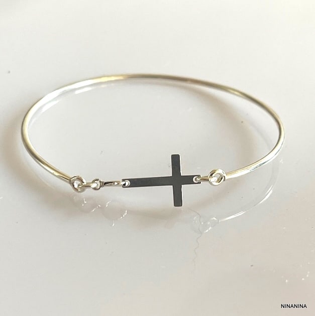 Bracelet Jonc Croix Horizontale en Argent 925 Massif – Bijou Fin pour Femme au Petit Poignet – Image 5