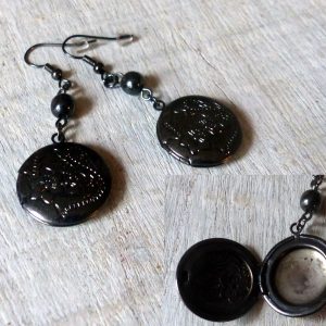 Boucles D&rsquo;oreilles médaillon porte photo métal noir