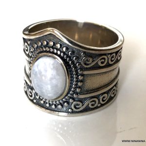 Bague cabochon pierre de lune ovale et Argent 925 plaqué