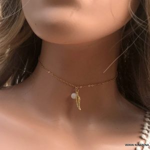 Ras du cou plaqué or plume et pierre de lune