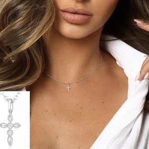 Pendentif croix argent zirconium blanc sur chaine femme