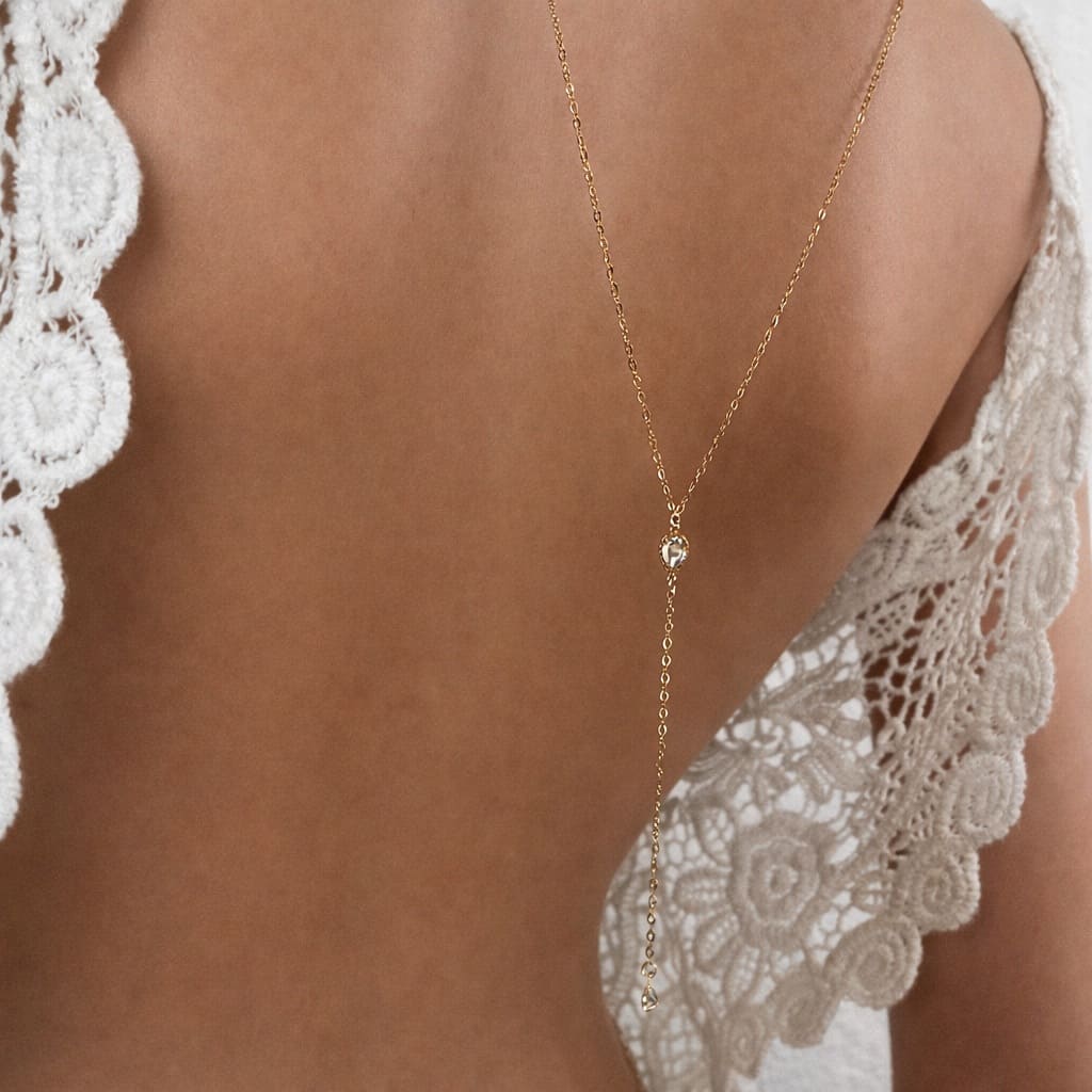 Collier dos nu mariage artisanal – chaine de dos mariée plaqué or 14K et pendentif zirconium – Image 9
