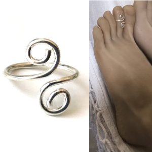 Bague pieds femme spirale argentée réglable