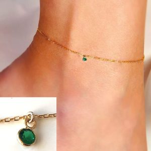 Bijou avec pierre de naissance mai Emeraude plaqué or