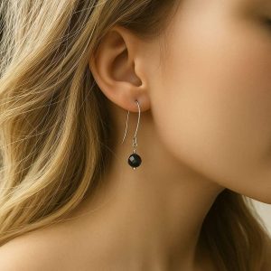 Boucles d&rsquo;Oreilles Pendantes Avec Perles Cristal De Swarovski Noires Et Argent 925