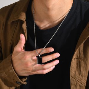 Collier Pendentif Rectangle Noir Acier Inoxydable Homme