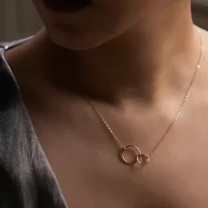 Collier anneaux enlacés femme plaqué or 14 carats