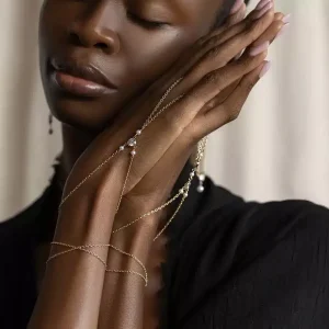 Bague chaine main bracelet zirconium perle d’eau douce faite main