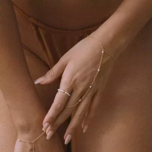 Bracelet Bague avec chaine Or et perles d’eau douce