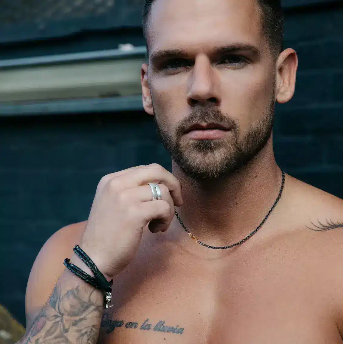 Chaine Acier Noir Pour Homme Maille Ovale Fermoir Doré Made in France – Image 8