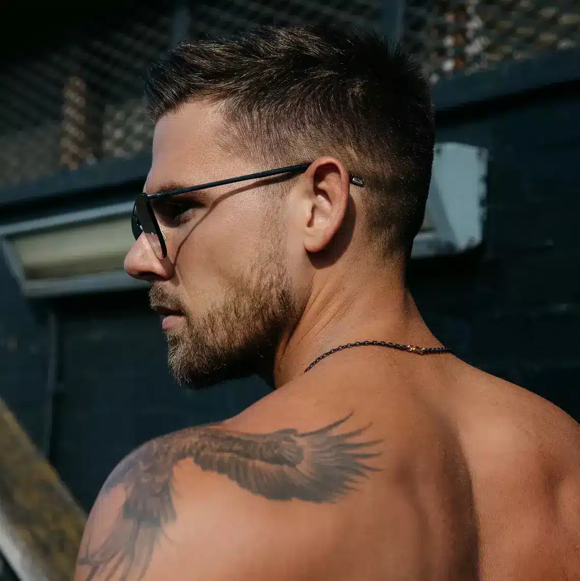 Chaine Acier Noir Pour Homme Maille Ovale Fermoir Doré Made in France – Image 4