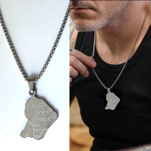 Collier pendentif carte Guyane en acier inoxydable argenté